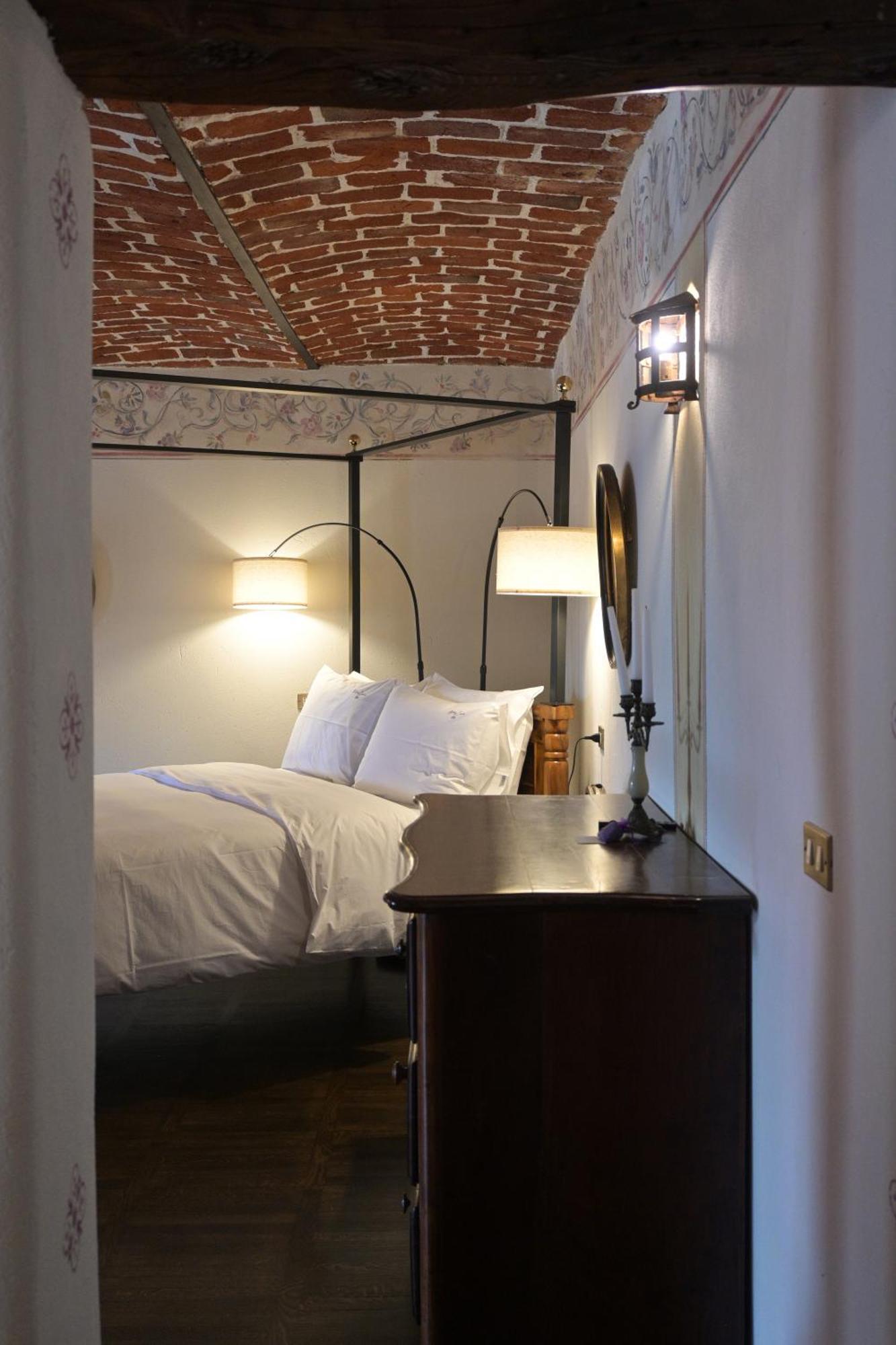 Castelnuovo Don Bosco Relais Conac 1888 - Luxury B&B - Adults Only المظهر الخارجي الصورة