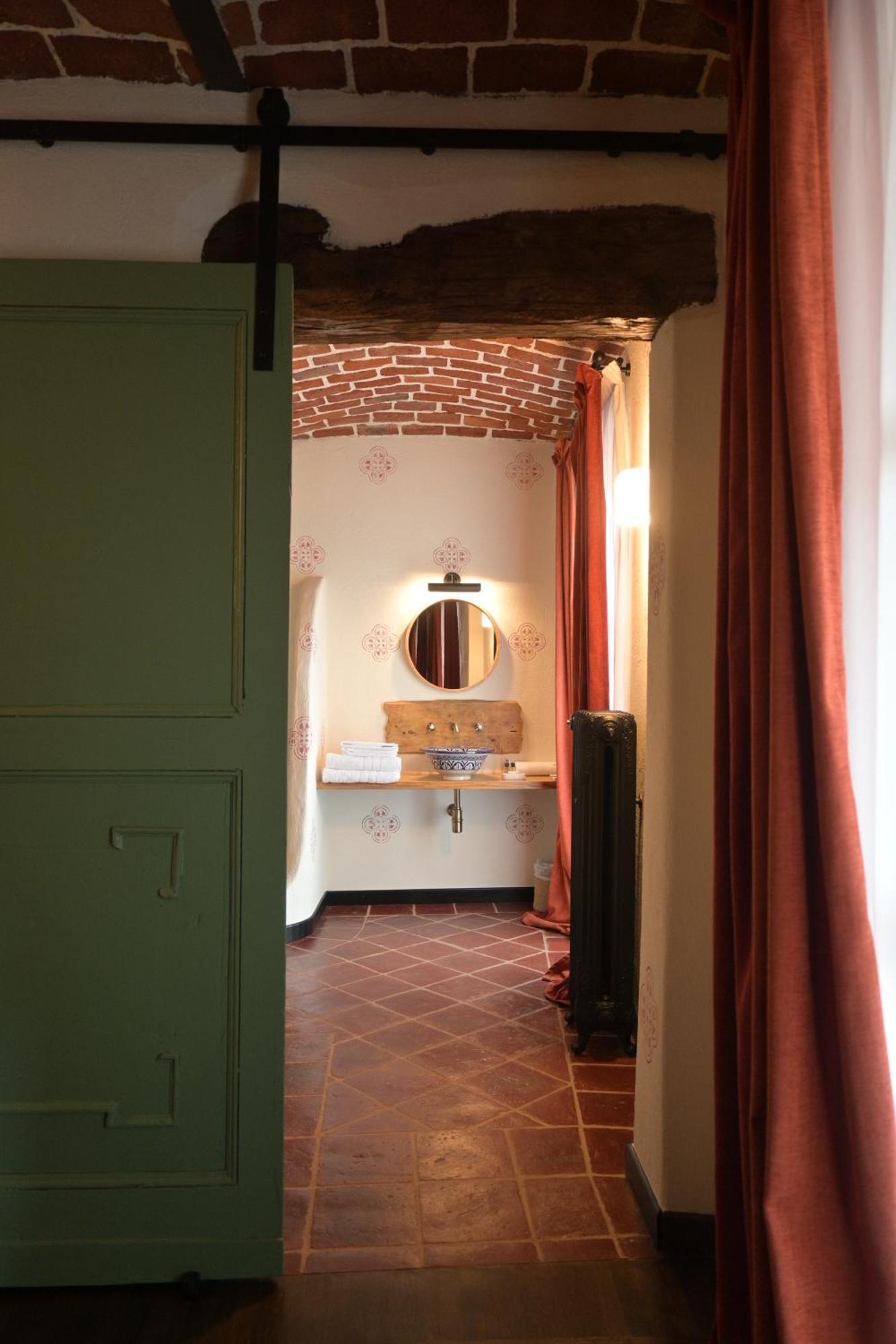 Castelnuovo Don Bosco Relais Conac 1888 - Luxury B&B - Adults Only المظهر الخارجي الصورة